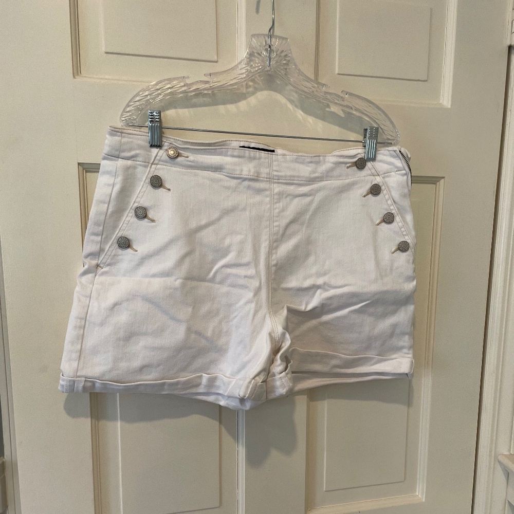 Banana Republic Off White Denim Shorts